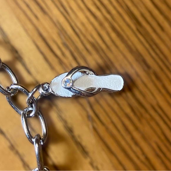 Silver Shoe Charm Bracelet Size 7.5 - Picture 2 of 12